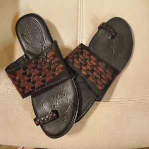 born taj sandals